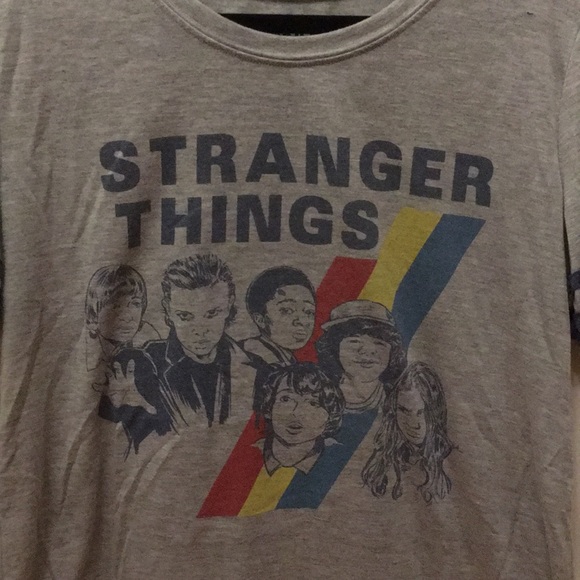 STRANGER THINGS Graphic Tee - Picture 2 of 4